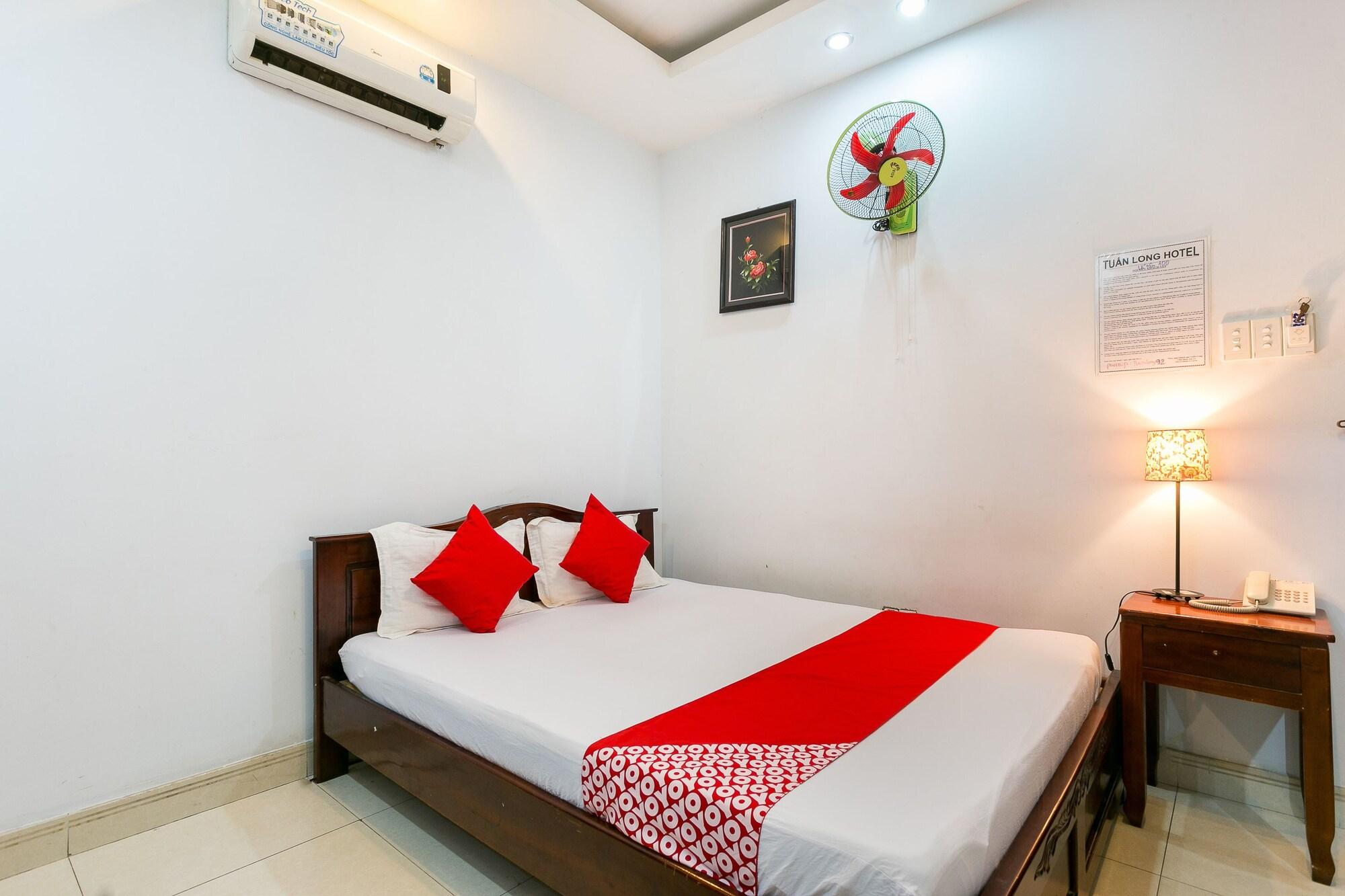 Oyo 130 Tuan Long Hotel Ho Chi Minh City Exterior photo