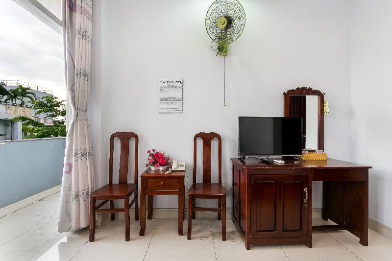 Oyo 130 Tuan Long Hotel Ho Chi Minh City Exterior photo